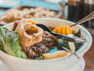 Bulalao at Mahogany market